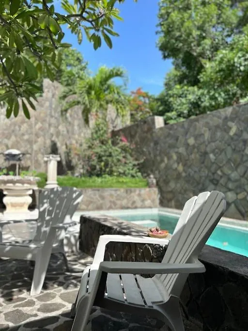 Fortress J Bequia Port Elizabeth Villa